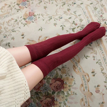 Осенние новые женские носки Зимние длинные носки Harajuku Женские выше колена Теплые однотонные носки Повседневные женские носки